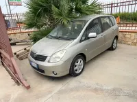 Usata Toyota Corolla Verso 116 CV (85 kW) 2003 Grigio Monovolume