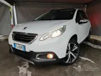 Usata Peugeot 2008 Allure 120 CV (88 kW) 2016 Bianco SUV