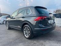 Usata VW Tiguan Business 115 CV (84 kW) 2017 Grigio SUV