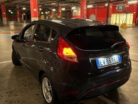 Usata Ford Fiesta 75 CV (55 kW) 2014 Blu Utilitaria