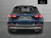 Usata Mercedes GLA200 150 CV (110 kW) 2023 Blu metallizzato SUV