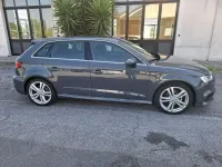 Begagnad Audi A3 Ambiente 131 HK (96 kW) 2019 Grå Sedan