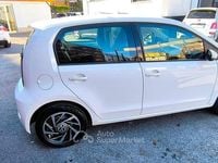 Usata VW up! Comfortline 60 CV (44 kW) 2019 Bianco Utilitaria