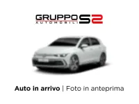 Usata VW Golf VIII R-line 150 CV (110 kW) 2023 Bianco Berlina