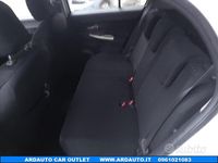 Usata Toyota Urban Cruiser 90 CV (66 kW) 2010 Bianco Utilitaria