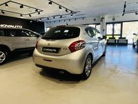 Usata Peugeot 208 Allure 82 CV (60 kW) 2013 Argento Utilitaria