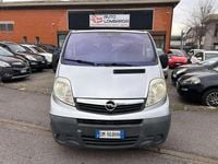 Usata Opel Vivaro 114 CV (83 kW) 2008 Argento Monovolume