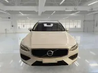 Usata Volvo V60 Core 197 CV (144 kW) 2023 Bianco Station wagon