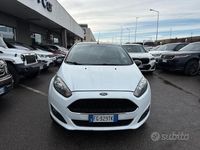 Begagnad Ford Fiesta 75 HK (55 kW) 2017 Vit Sedan