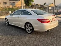 Usata Mercedes E220 AMG 170 CV (125 kW) 2012 Bianco Coupé