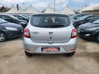 Usata Dacia Sandero Ambiance 75 CV (55 kW) 2016 Grigio Berlina