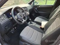 Usata VW Tiguan R-line 240 CV (176 kW) 2019 Bianco SUV