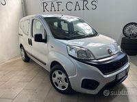 Käytetty Fiat Qubo Lounge 80 HP (58 kW) 2018 Harmaa Tila-auto