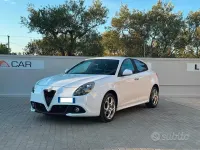 Usata Alfa Romeo Giulietta Super 120 CV (88 kW) 2018 Bianco Utilitaria