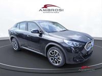 Nuova BMW iX2 167 kW (228 CV) 2025 Black sapphire metallizzato SUV