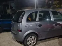 Usata Opel Meriva Cosmo 90 CV (66 kW) 2009 Grigio Monovolume