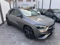 Usado Mercedes GLA200 AMG Line Premium 150 CV (110 kW) 2024 Gris SUV