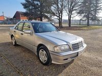 Usata Mercedes C180 Classic 122 CV (89 kW) 1998 Argento Berlina
