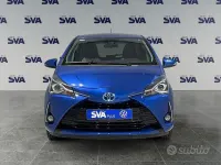 Usata Toyota Yaris Hybrid Active 101 CV (74 kW) 2017 Blu Berlina