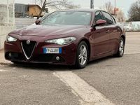 Usata Alfa Romeo Giulia 150 CV (110 kW) 2016 Rosso Berlina
