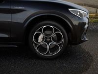 Usata Alfa Romeo Stelvio Veloce 209 CV (153 kW) 2024 Rosso pastello SUV