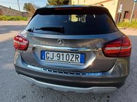 Usata Mercedes GLA200 Premium 136 CV (100 kW) 2019 Marrone SUV