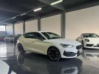 Usata Cupra Leon 150 CV (110 kW) 2024 Bianco Berlina
