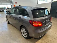 Usata Mercedes B200 136 CV (100 kW) 2017 Grigio Utilitaria