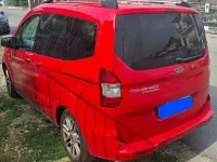 Usata Ford Tourneo Courier 75 CV (55 kW) 2017 Rosso Monovolume