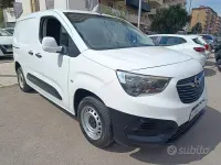 Usata Opel Combo 102 CV (75 kW) 2021 Bianco Monovolume