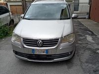 usata VW Touran 2.0 tdi Highline 140cv