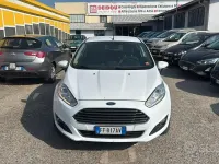 Gebraucht Ford Fiesta ST-Line 95 PS (69 kW) 2016 Weiß Kleinwagen