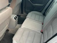 Usata VW Golf V 2004 Blu Utilitaria