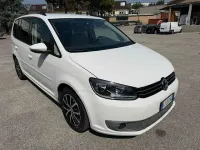 Usata VW Touran 104 CV (76 kW) 2011 Bianco Monovolume