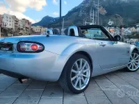 Usata Mazda MX5 160 CV (117 kW) 2006 Grigio Cabrio