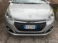 Usata Peugeot 208 Active 82 CV (60 kW) 2017 Grigio Utilitaria