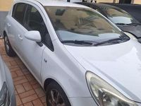Usata Opel Corsa 75 CV (55 kW) 2013 Bianco Berlina