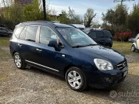 Usata Kia Carens 140 CV (102 kW) 2008 Blu Monovolume