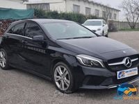 Usata Mercedes A200 136 CV (100 kW) 2017 Blu/azzurro Berlina