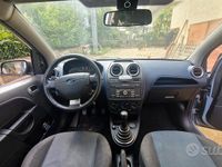 Usata Ford Fiesta 90 CV (66 kW) 2006 Berlina