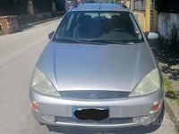 Usata Ford Focus 100 CV (73 kW) 2000 Grigio Station wagon