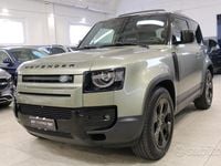 Usata Land Rover Defender SE 200 CV (147 kW) 2023 Verde SUV