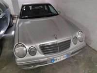 Usata Mercedes E270 Elegance 170 CV (125 kW) 2000 Grigio Berlina