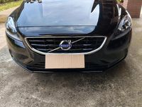 Usata Volvo V40 Momentum 114 CV (83 kW) 2013 Nero Berlina