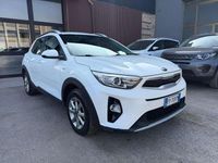 Usata Kia Stonic Style 101 CV (74 kW) 2018 Bianco SUV