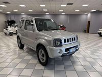 Usata Suzuki Jimny 82 CV (60 kW) 2003 Argento SUV