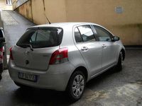 Usata Toyota Yaris Sol 101 CV (74 kW) 2010 Argento Utilitaria