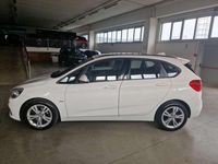Usata BMW 218 Active Tourer Sport Line 150 CV (110 kW) 2016 Bianco Monovolume