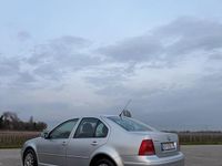 Usata VW Bora Trendline 105 CV (77 kW) 2001 Grigio Berlina