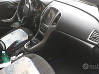 Usata Opel Astra 60 CV (44 kW) 2012 Grigio Station wagon